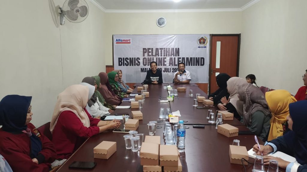 kegiatan pelatihan bisnis alfamind malang