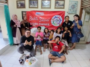 bakti sosial store owner alfamind